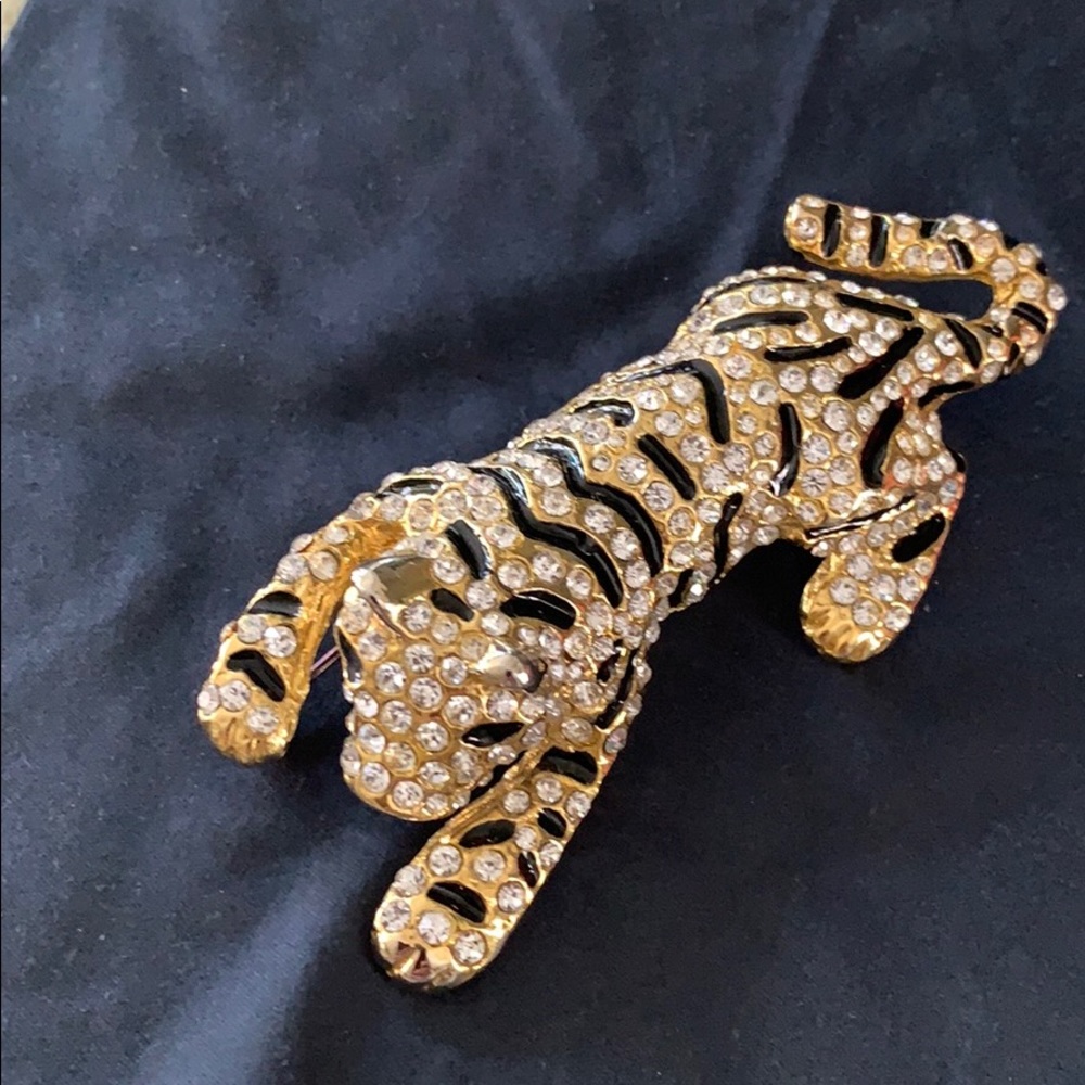 1980’s Vintage Tiger pin